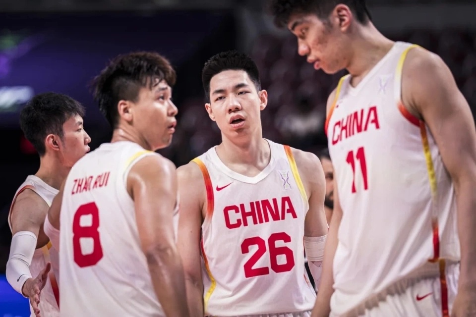 化球员坐镇, 疑问是