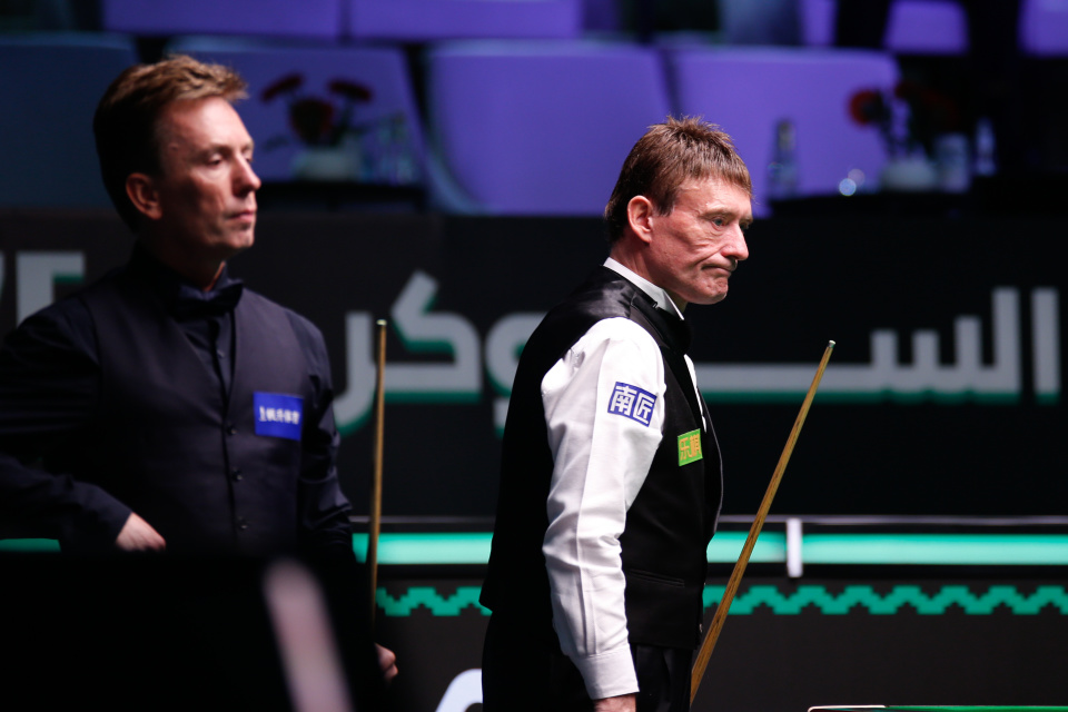 他将在第二, 也是斯诺克 他将在第二, 也是斯诺克