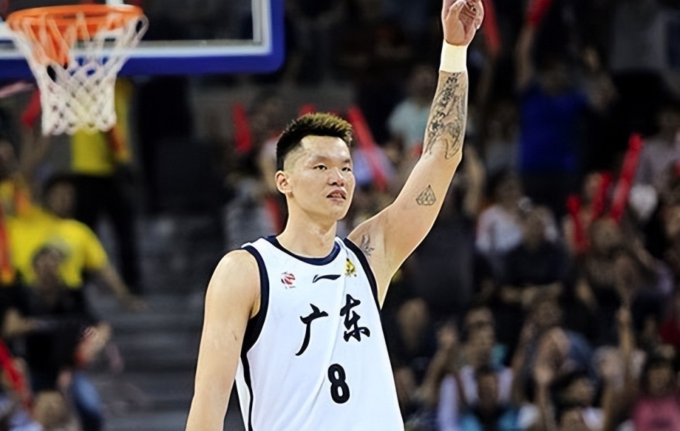 QAA, 众多背靠背