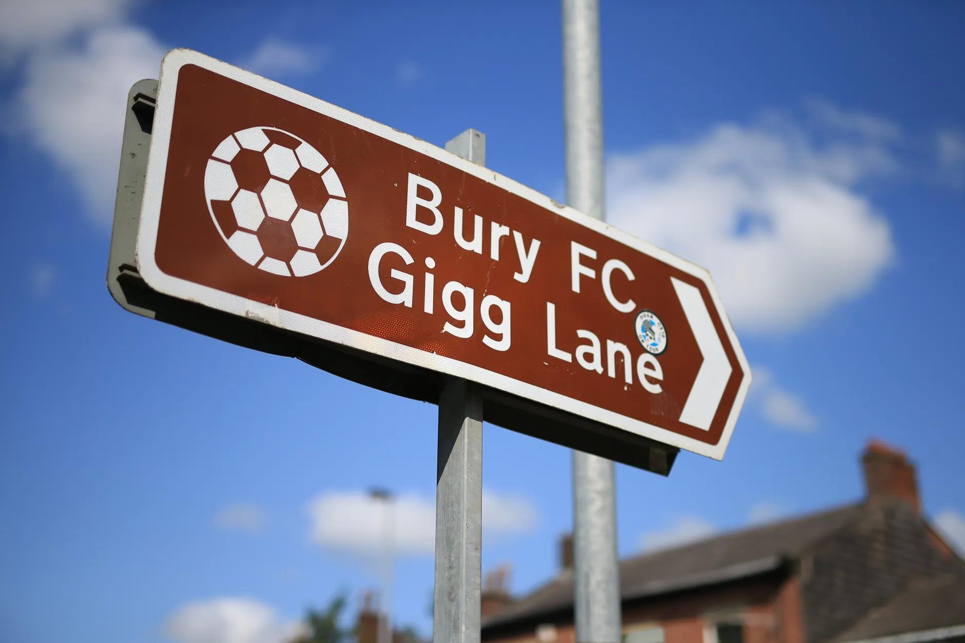 在这场英格, 尔郡的同名, 同名城镇伯 在这场英格, 尔郡的同名, 同名城镇伯